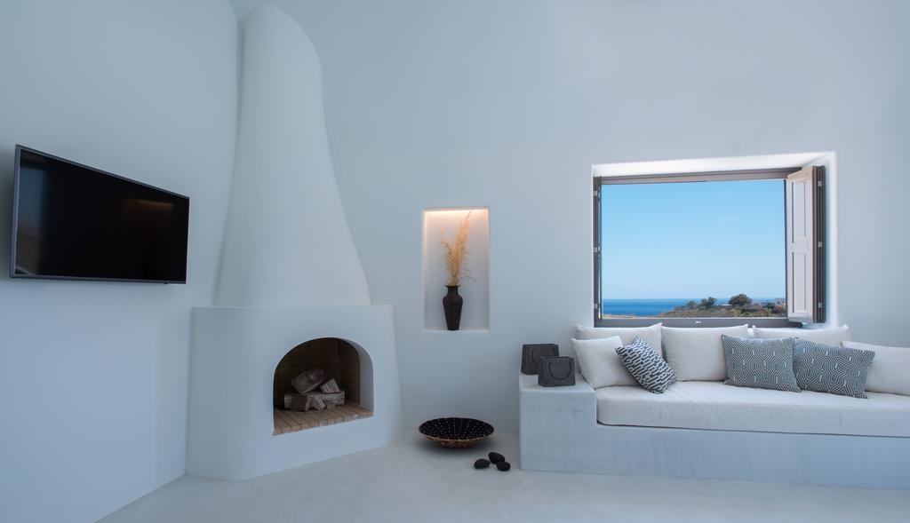 Azar Luxury Villas & Villa Imerovigli (Santorini)