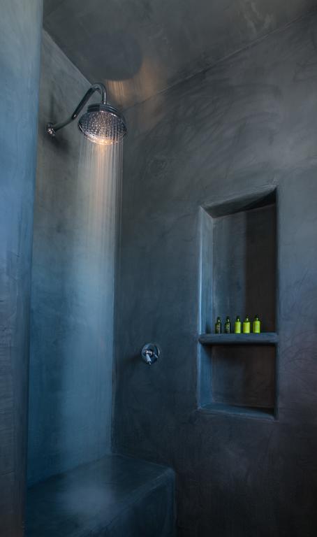 Villa Azar Luxury & Imerovigli (Santorini)