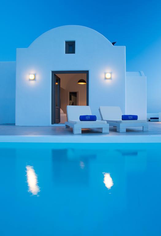Azar Luxury & Imerovigli (Santorini)