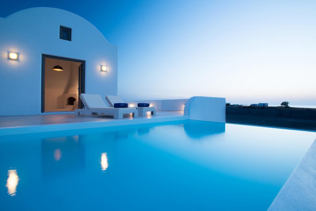 Villa Azar Luxury Villas & Imerovigli (Santorini)