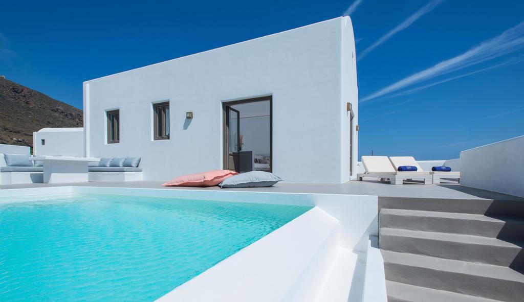 Azar Luxury Villas & Villa Imerovigli (Santorini)