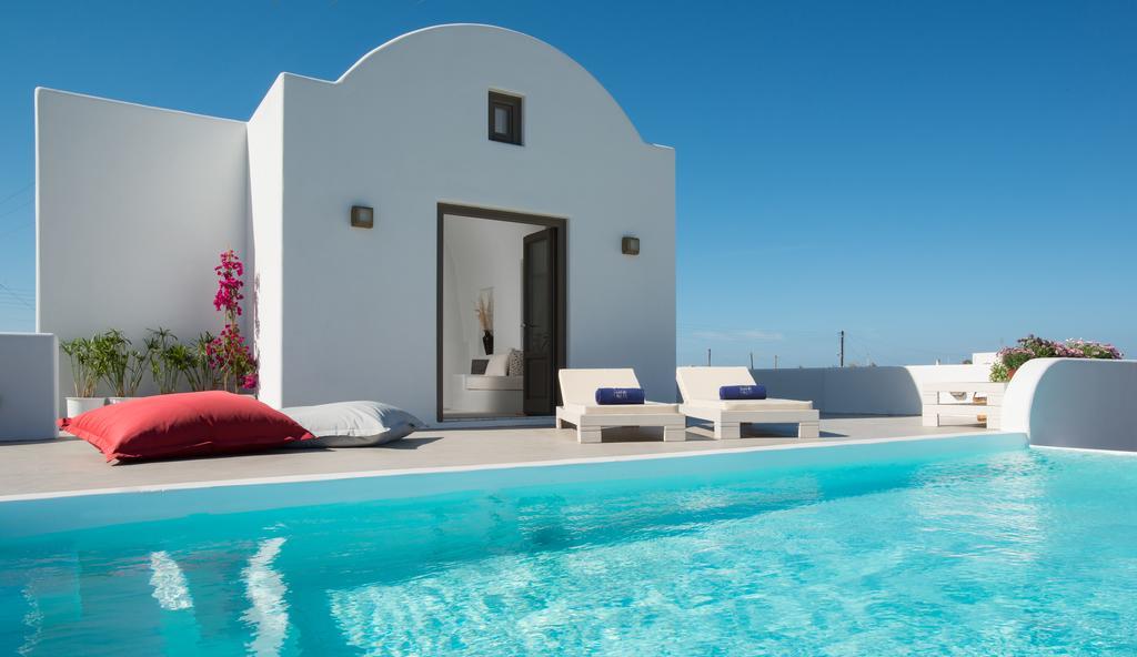 Villa Azar Luxury Villas & *