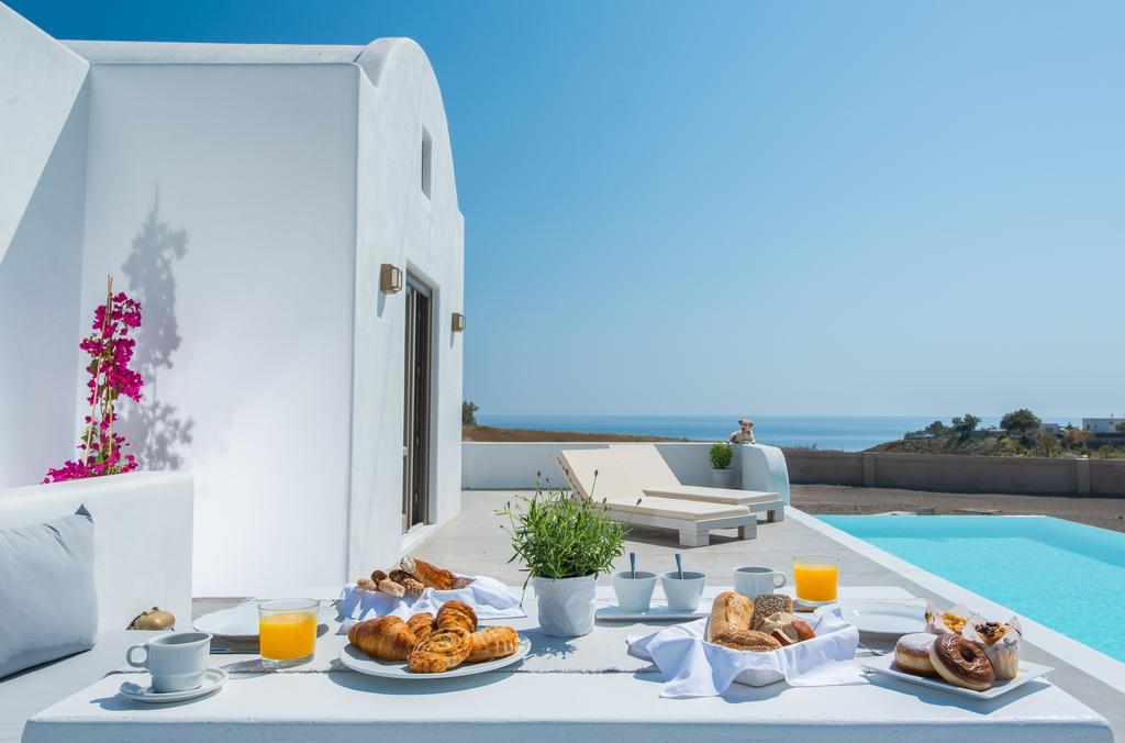 Azar Luxury Villas &